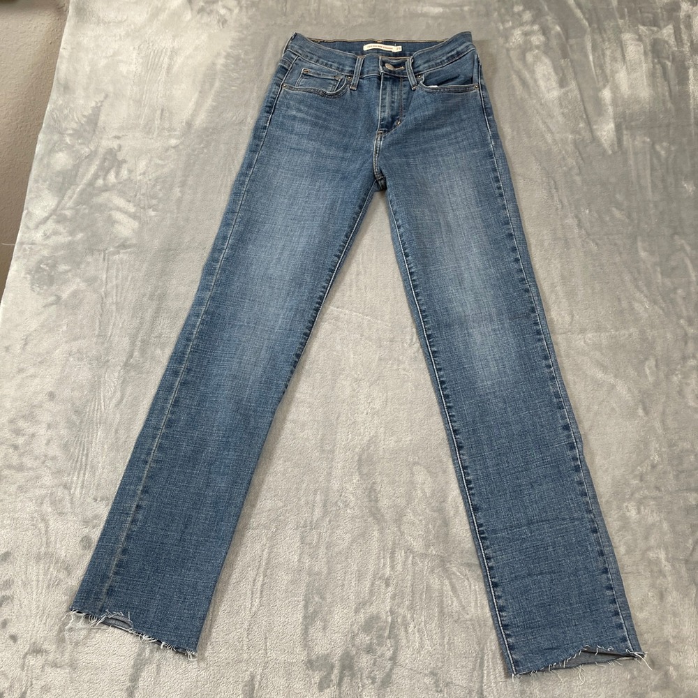Levis 724 High Rise Straight Jeans Womens 25 Medium Wash Blue Raw Hem Denim